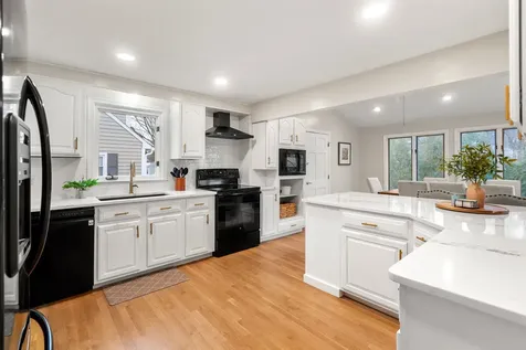 74 S Fremont Street Manchester NH 03103