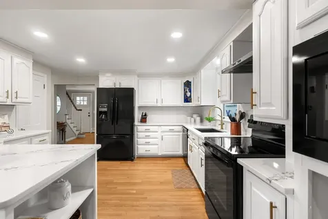 74 S Fremont Street Manchester NH 03103