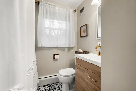 74 S Fremont Street Manchester NH 03103