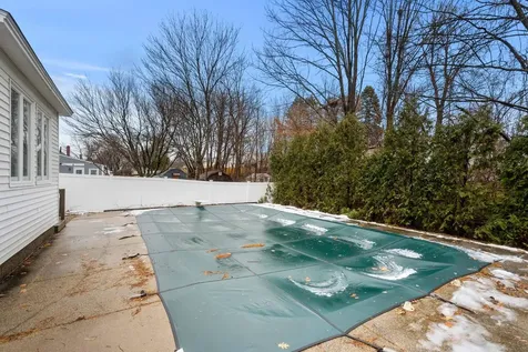 74 S Fremont Street Manchester NH 03103