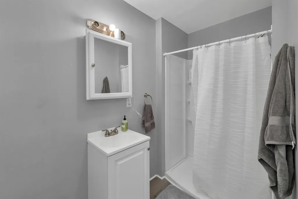 47 Pickering Road Rochester NH 03867