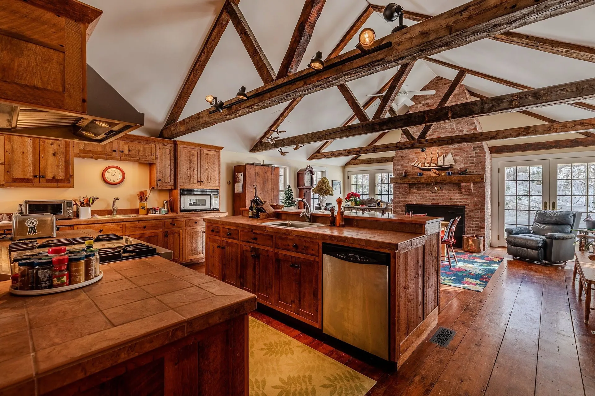 74 Barber Hill Road Pomfret VT 05067