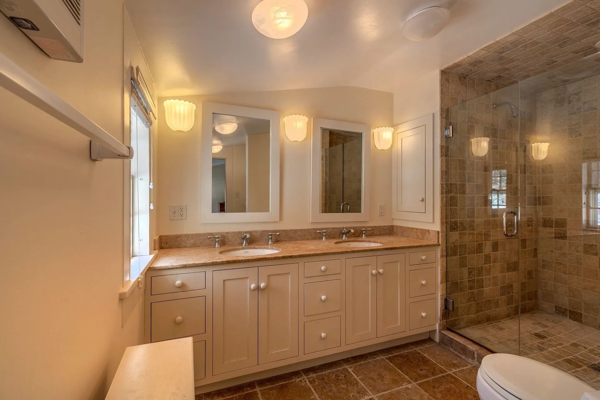 74 Barber Hill Road Pomfret VT 05067