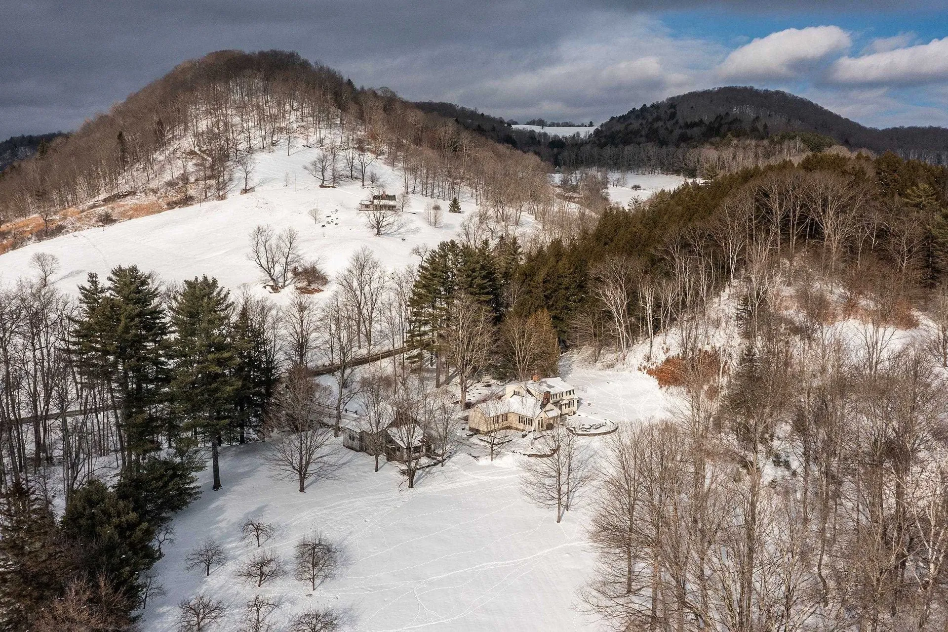 74 Barber Hill Road Pomfret VT 05067