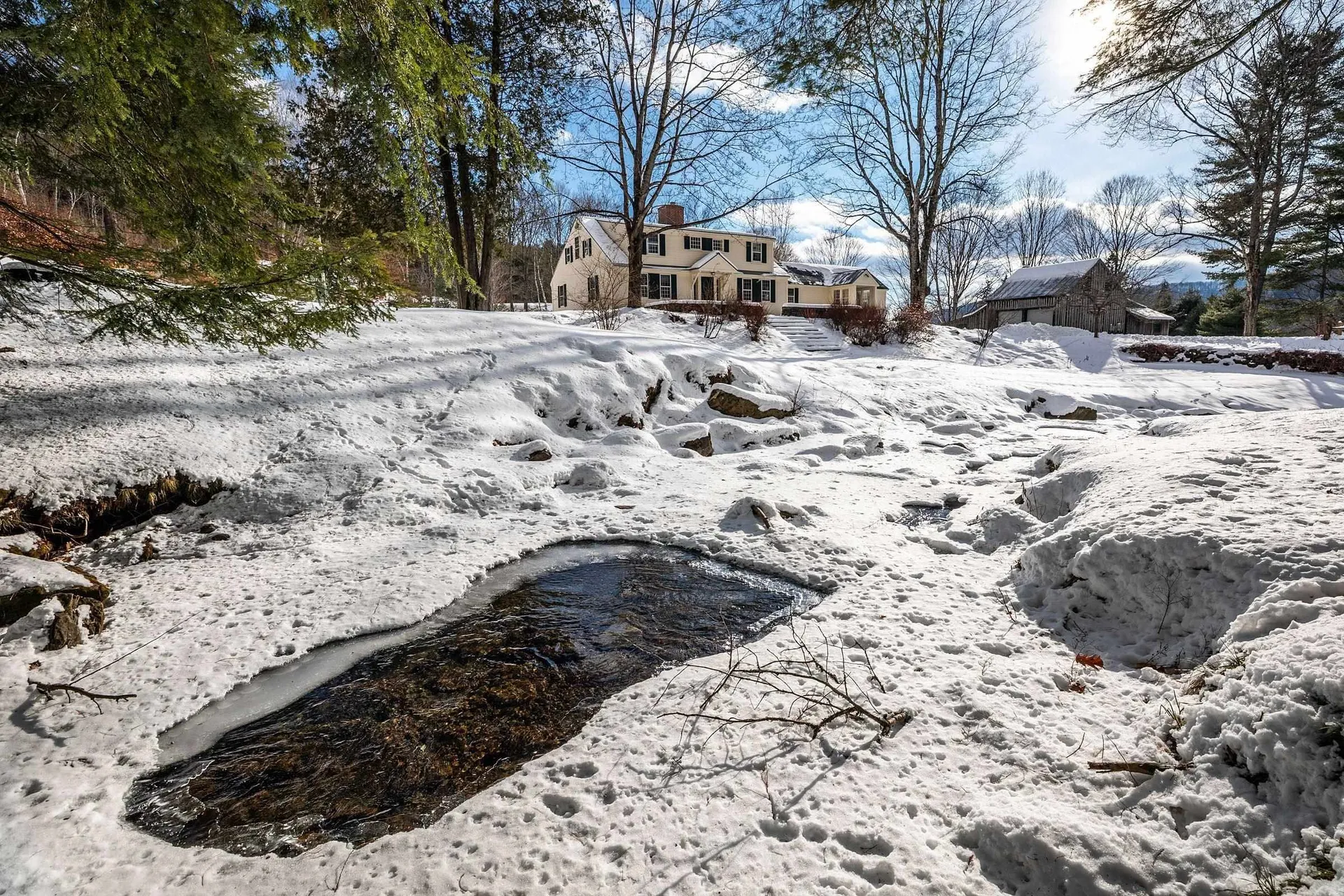 74 Barber Hill Road Pomfret VT 05067