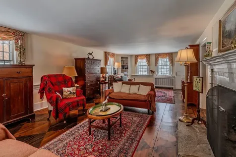 74 Barber Hill Road Pomfret VT 05067