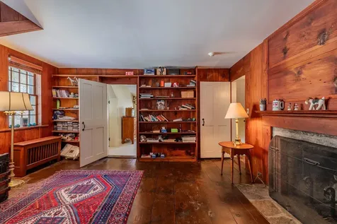 74 Barber Hill Road Pomfret VT 05067