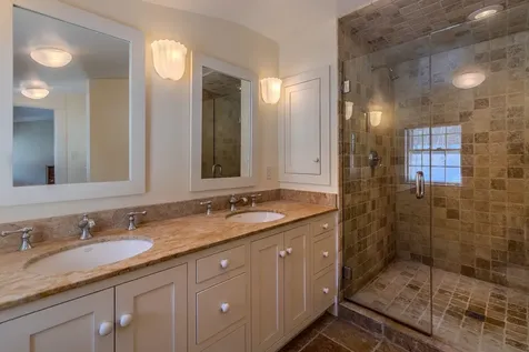 74 Barber Hill Road Pomfret VT 05067