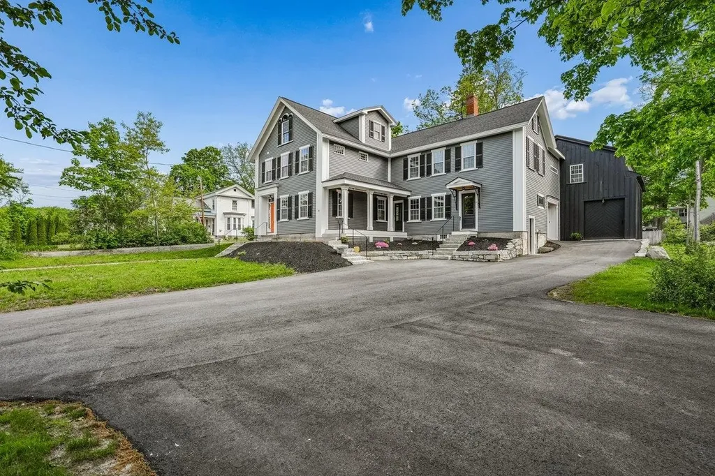 18 Souhegan Street Milford NH 03055