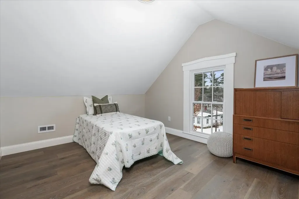 18 Souhegan Street Milford NH 03055