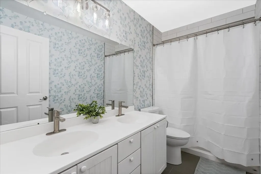 18 Souhegan Street Milford NH 03055