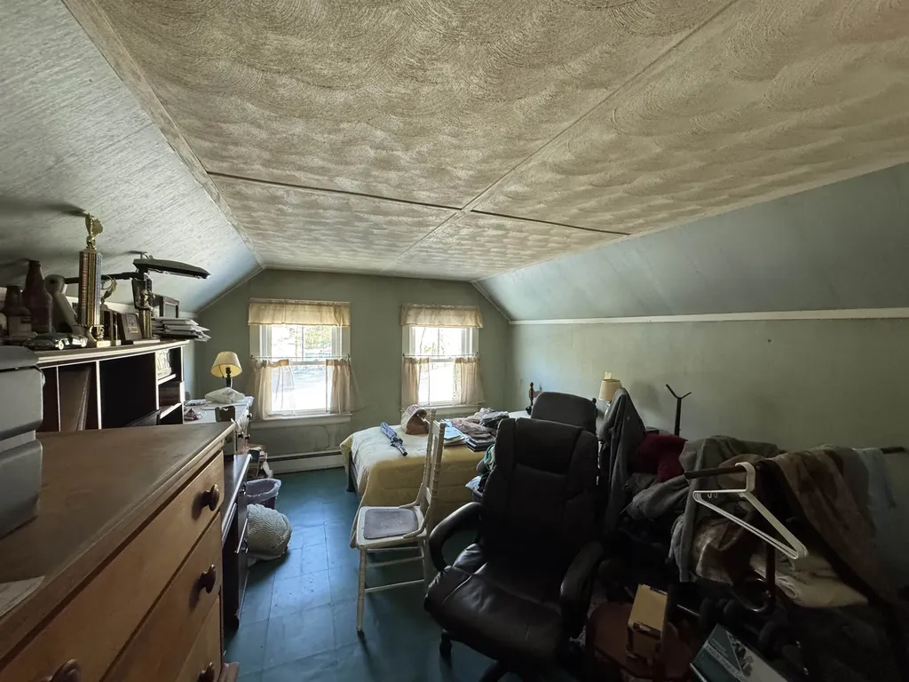 9 Old Colony Road Dover NH 03820