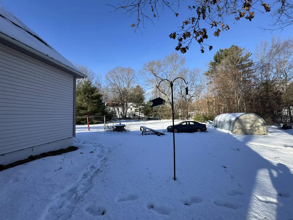 9 Old Colony Road Dover NH 03820