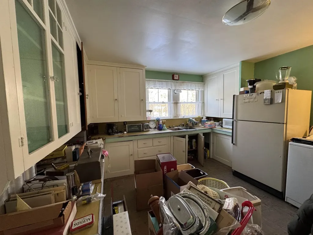 9 Old Colony Road Dover NH 03820