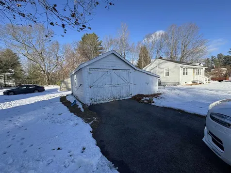 9 Old Colony Road Dover NH 03820