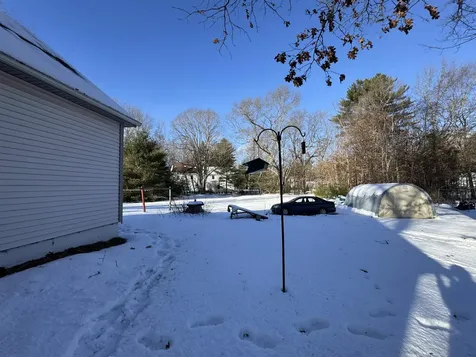 9 Old Colony Road Dover NH 03820