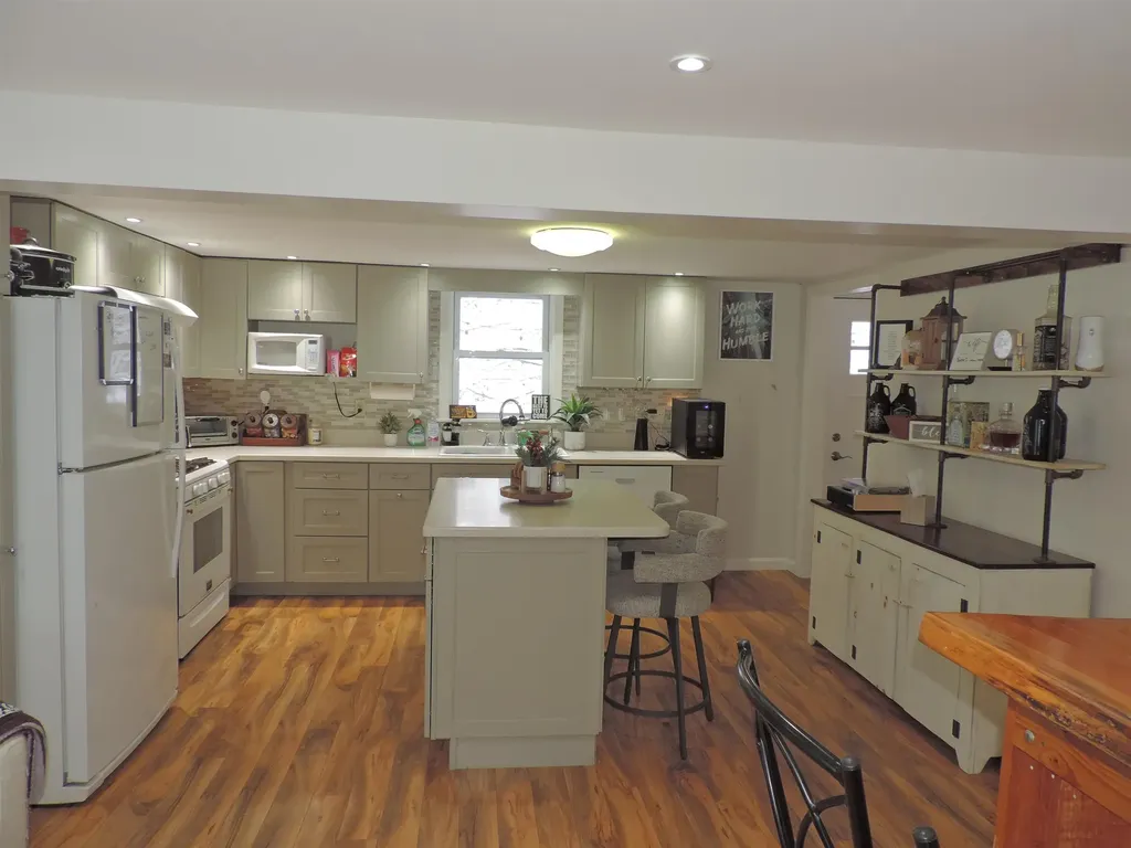 21 Heights Lane Sullivan NH 03445