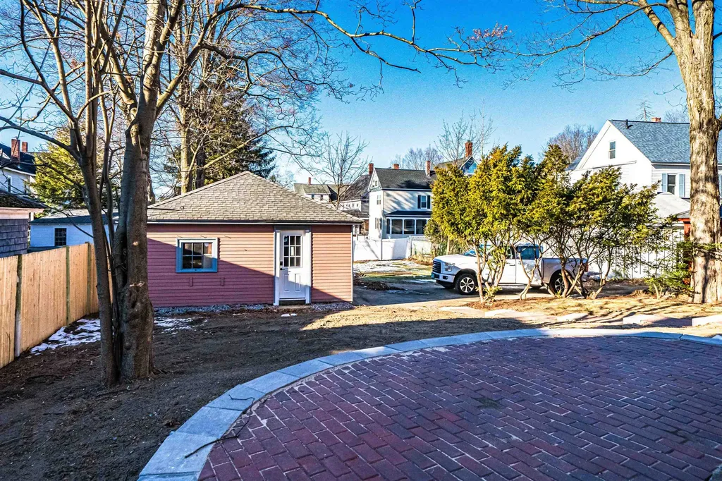 70 Concord Street Nashua NH 03064