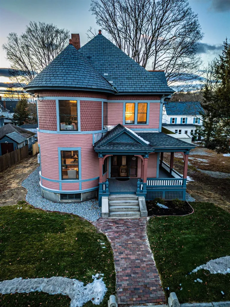 70 Concord Street Nashua NH 03064