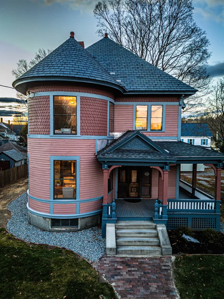 70 Concord Street Nashua NH 03064