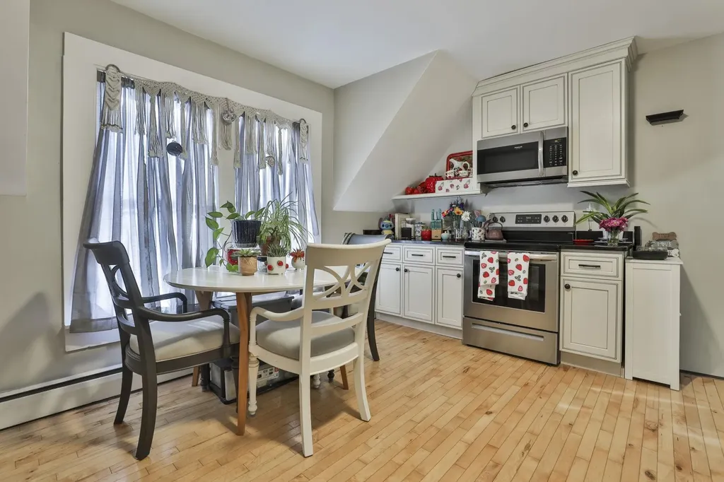 29 Beech Street Newport NH 03773