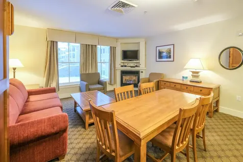 717/719 Q1-4 Jackson Gore Adams House Ludlow VT 05149