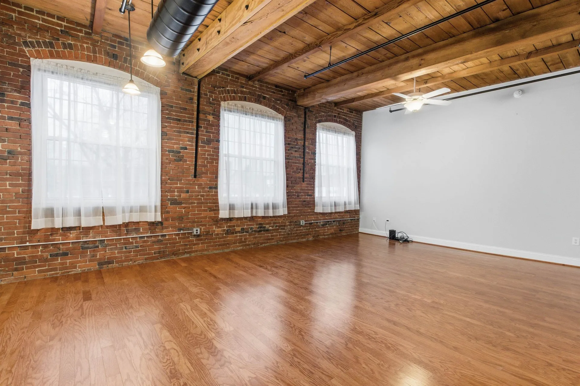 66 Landing Lane Laconia NH 03246