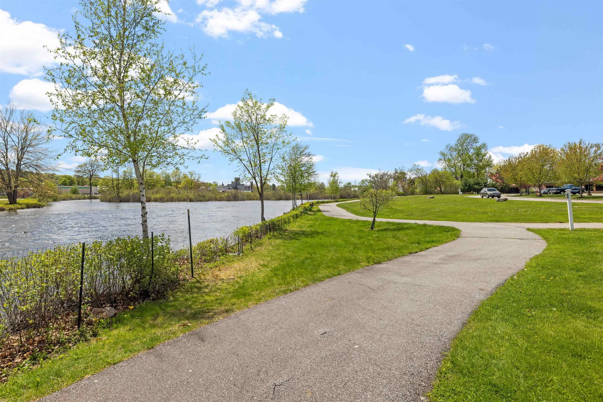 66 Landing Lane Laconia NH 03246