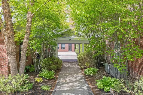 66 Landing Lane Laconia NH 03246