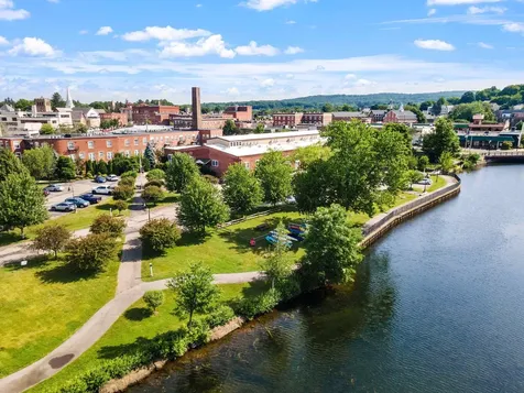 66 Landing Lane Laconia NH 03246