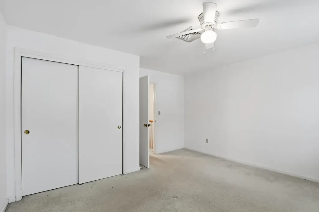 117 Fox Hollow Way Manchester NH 03104