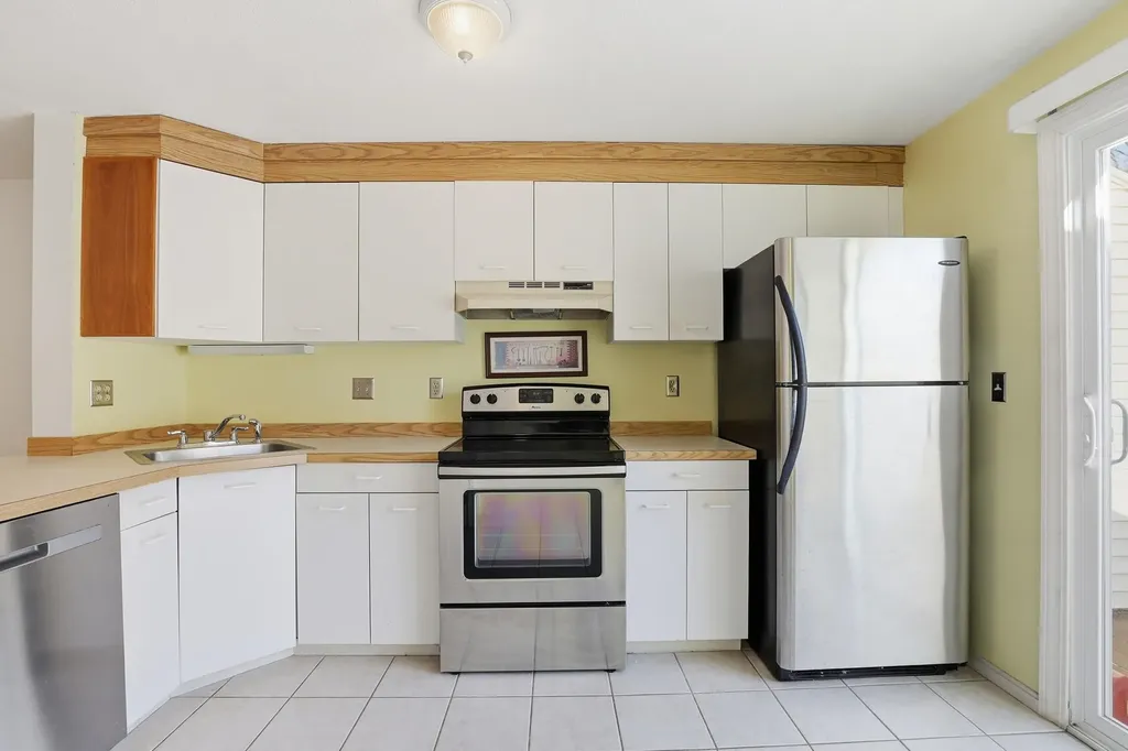 117 Fox Hollow Way Manchester NH 03104