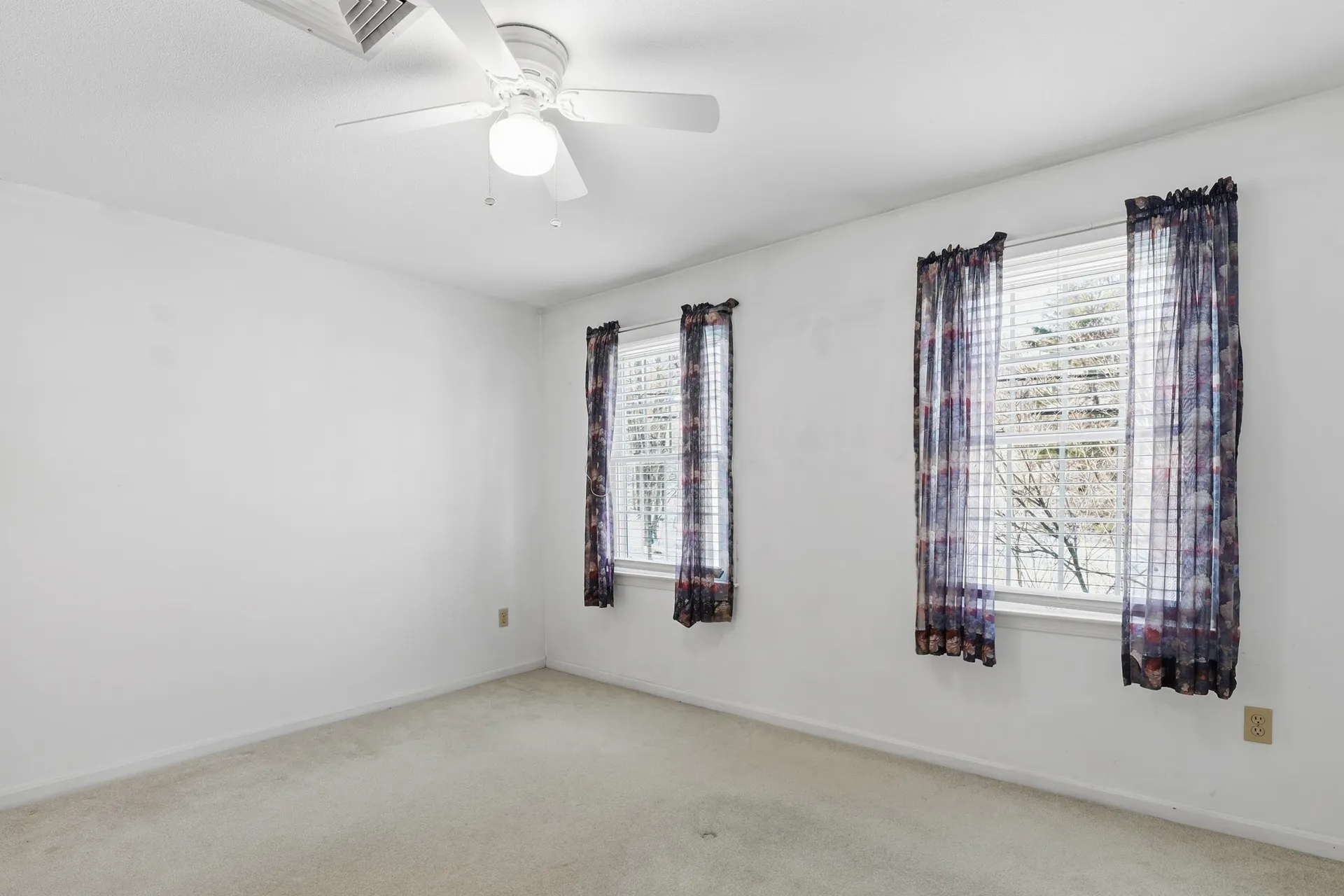 117 Fox Hollow Way Manchester NH 03104