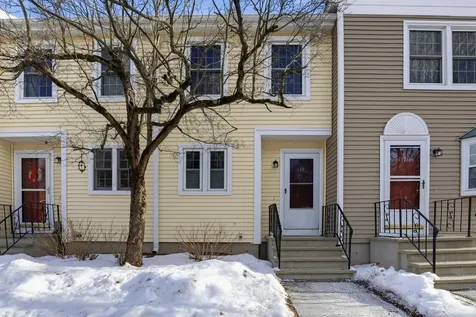 117 Fox Hollow Way Manchester NH 03104