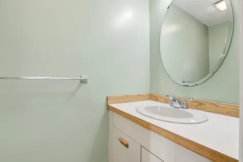 117 Fox Hollow Way Manchester NH 03104