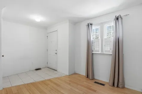 117 Fox Hollow Way Manchester NH 03104