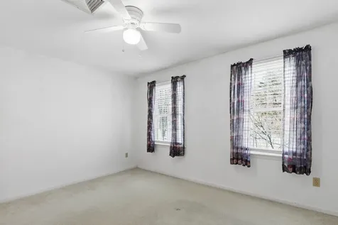 117 Fox Hollow Way Manchester NH 03104