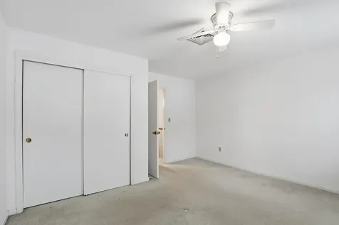 117 Fox Hollow Way Manchester NH 03104