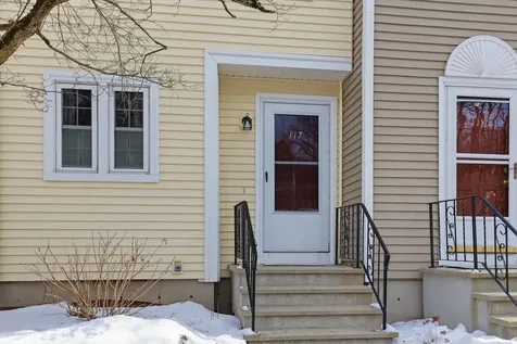 117 Fox Hollow Way Manchester NH 03104