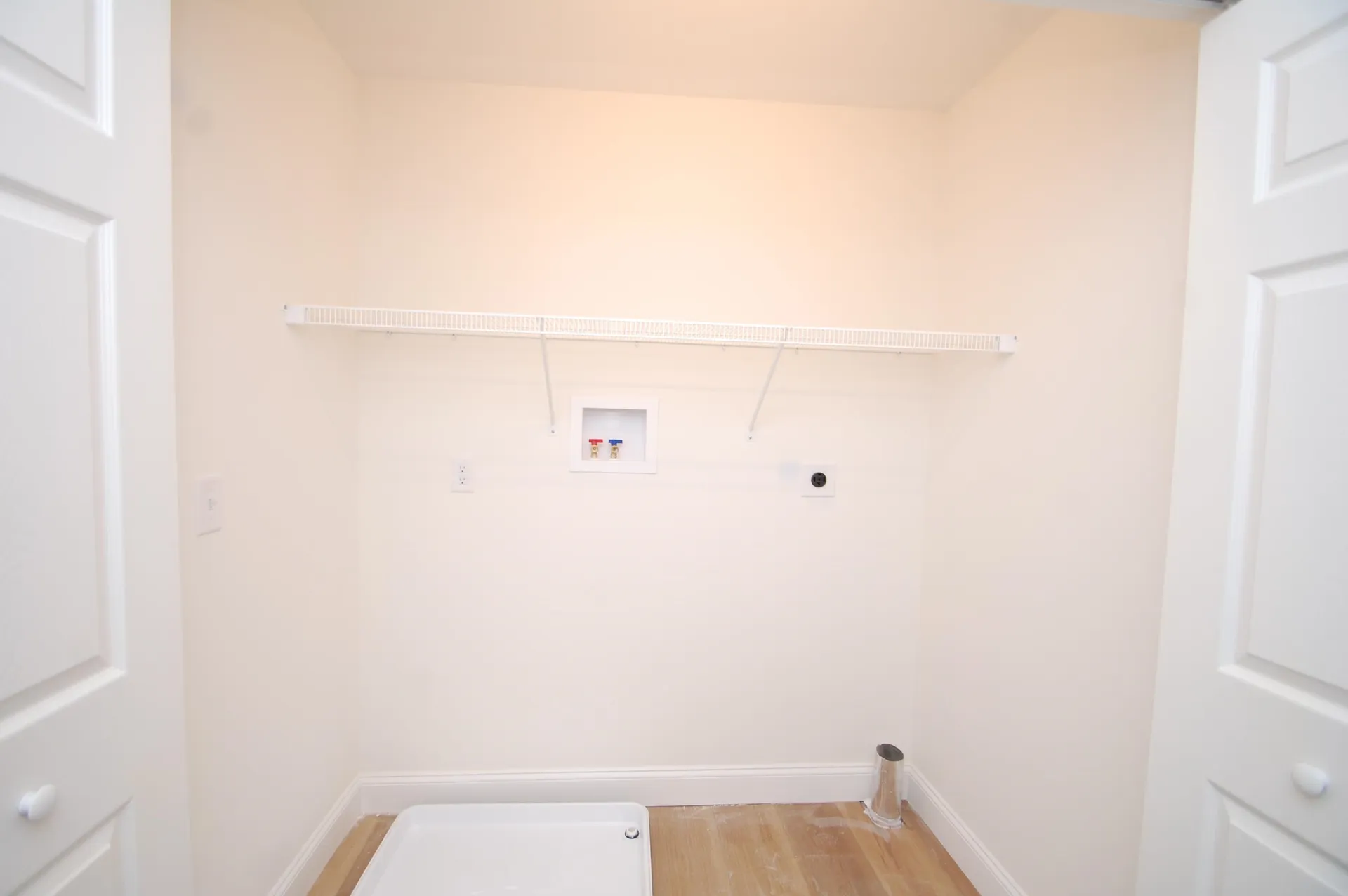 33B Griffin Road Hudson NH 03051