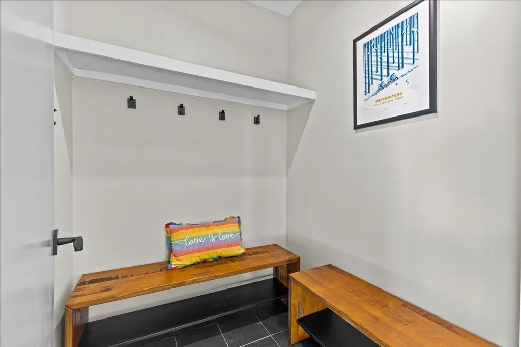 47 Salvas Lane Stowe VT 05672