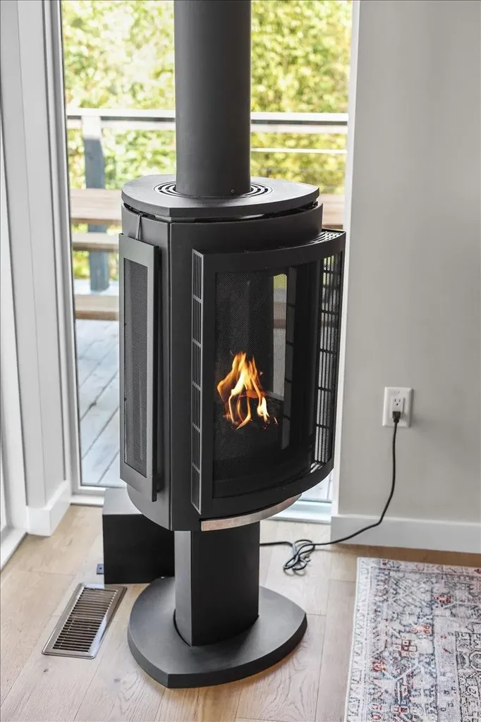 47 Salvas Lane Stowe VT 05672