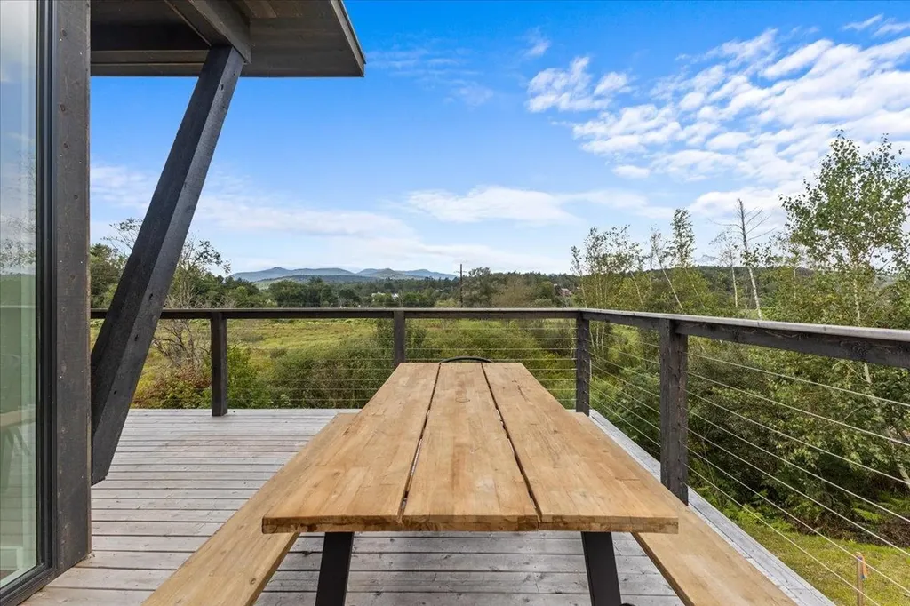 47 Salvas Lane Stowe VT 05672