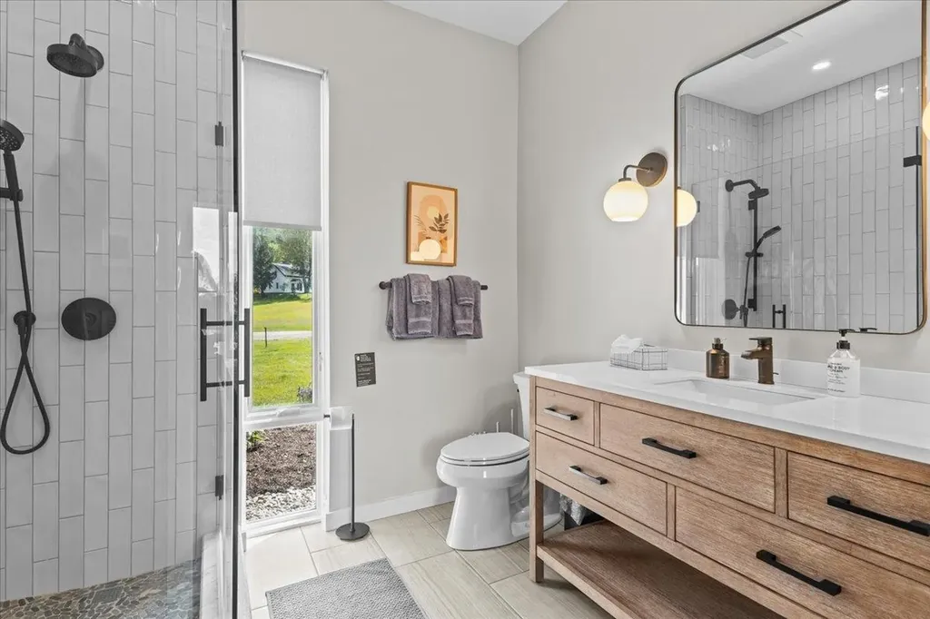 47 Salvas Lane Stowe VT 05672