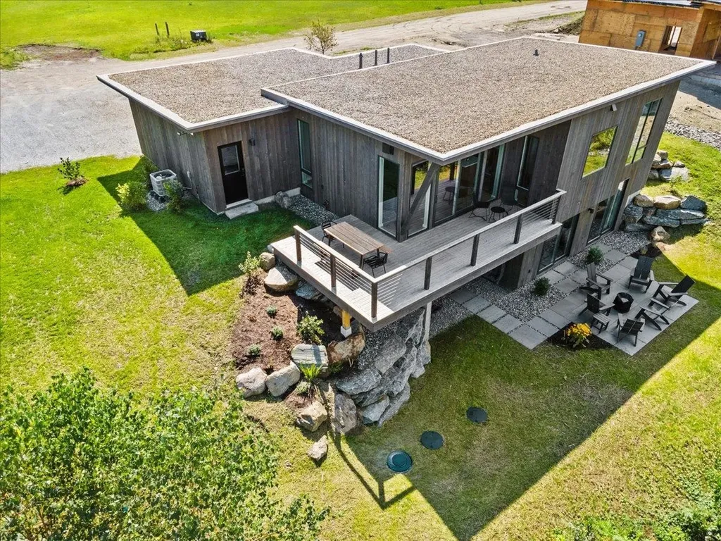 47 Salvas Lane Stowe VT 05672