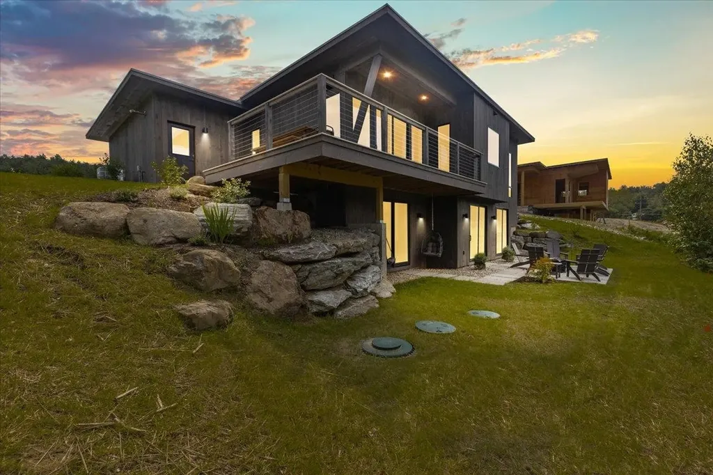 47 Salvas Lane Stowe VT 05672