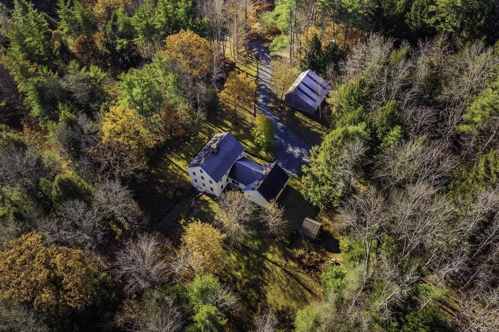 307 Remick Road Hartford VT 05001