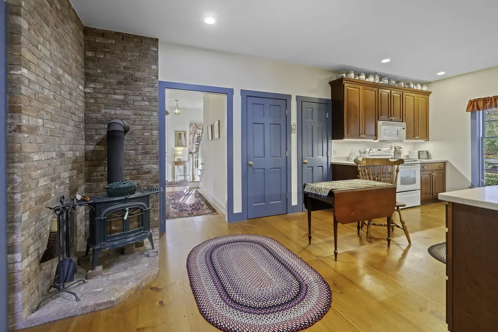 307 Remick Road Hartford VT 05001