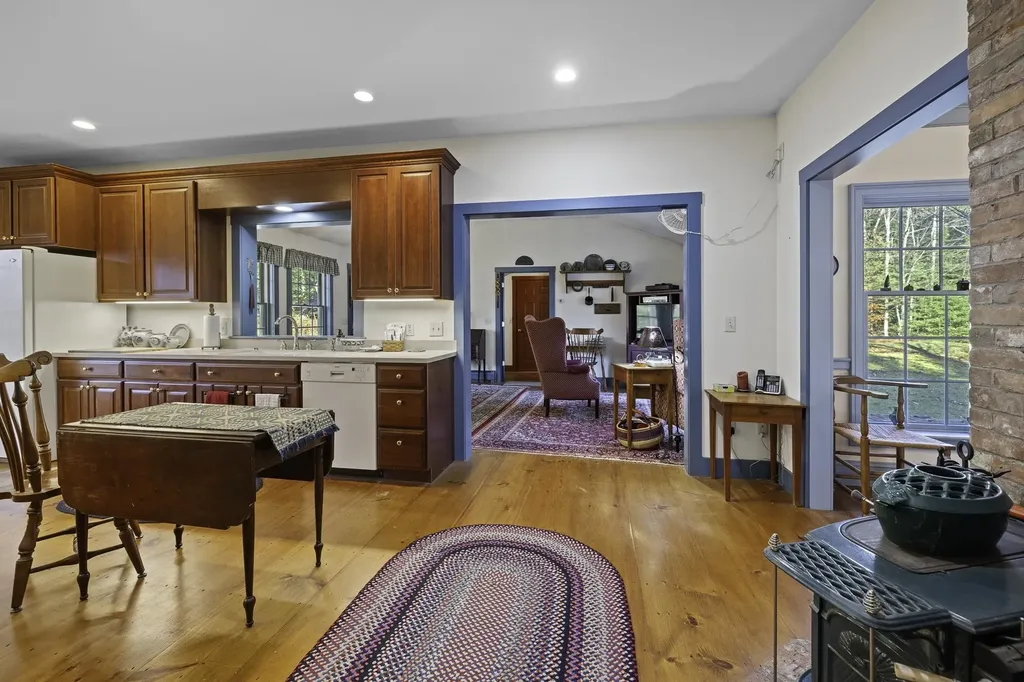 307 Remick Road Hartford VT 05001