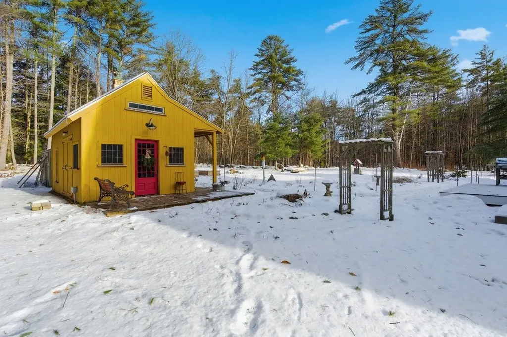 178 Meredith Center Road Meredith NH 03253